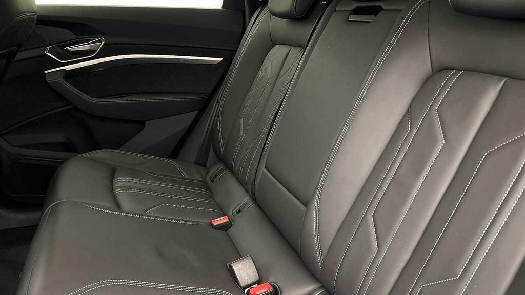 Audi Q8 e tron 300Kw 55 Quattro 114Kwh S Line Black #6