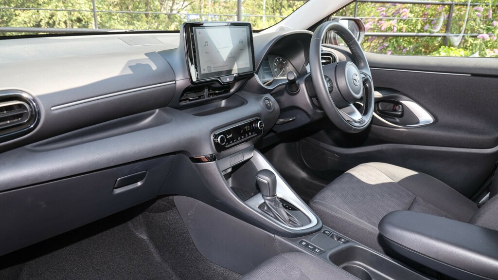 Mazda 2 1.5I Hybrid Exclusive Line Cvt MD25GZW Red #2