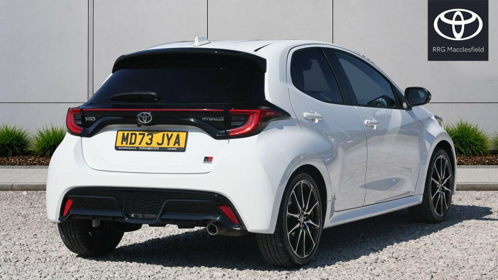 Toyota Yaris 1.5 Vvt-h Gr Sport E-cvt Euro 6 Ss MD73JYA White #2