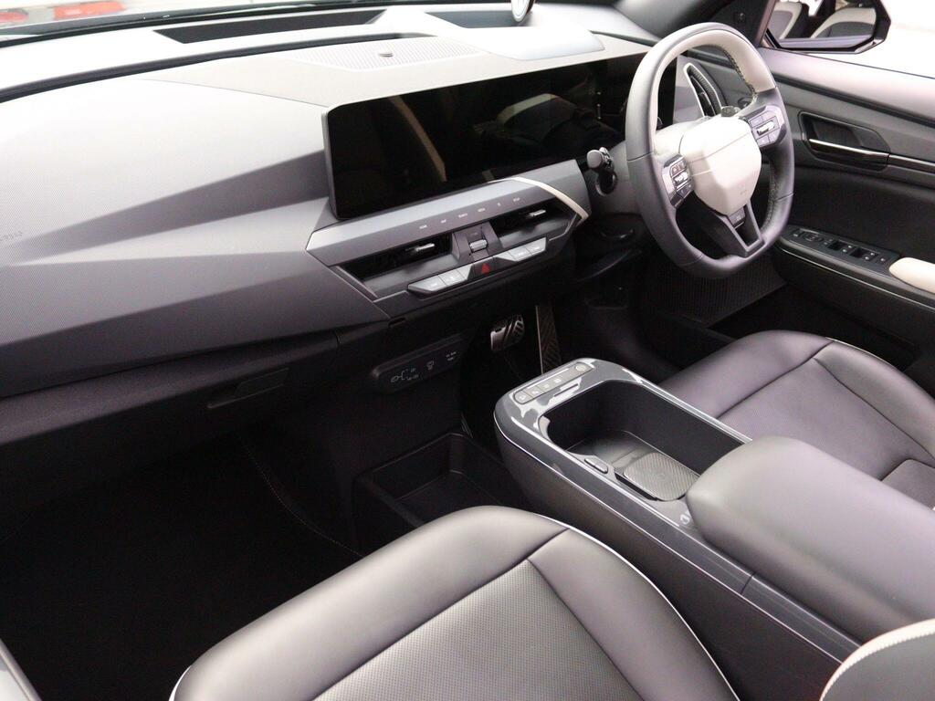 Kia  148Kw Gt-line S 81.4Kwh White #4