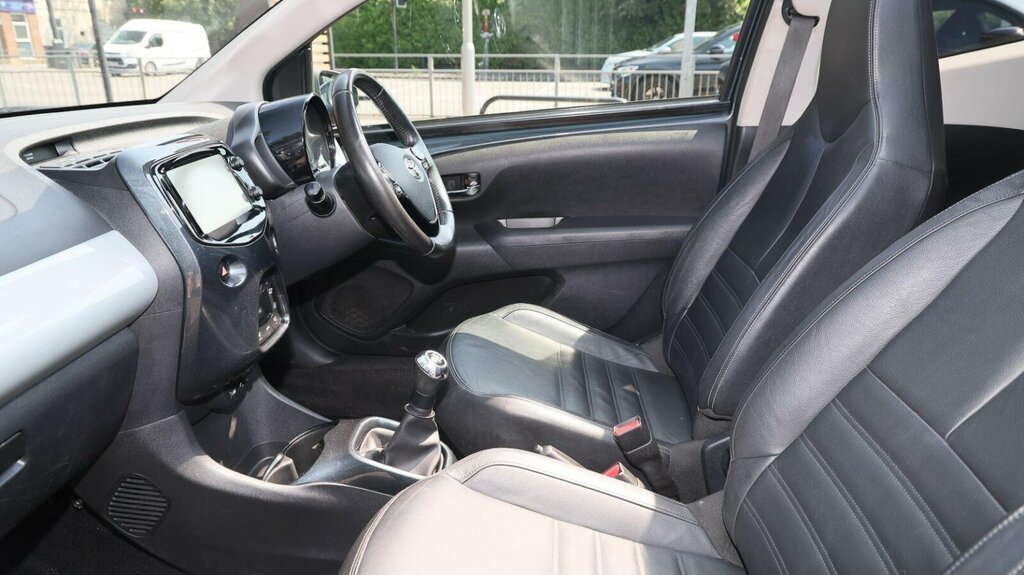 Toyota Aygo 1.0 Vvt-i X-clusiv 2 X-wave Euro 6 Grey #5