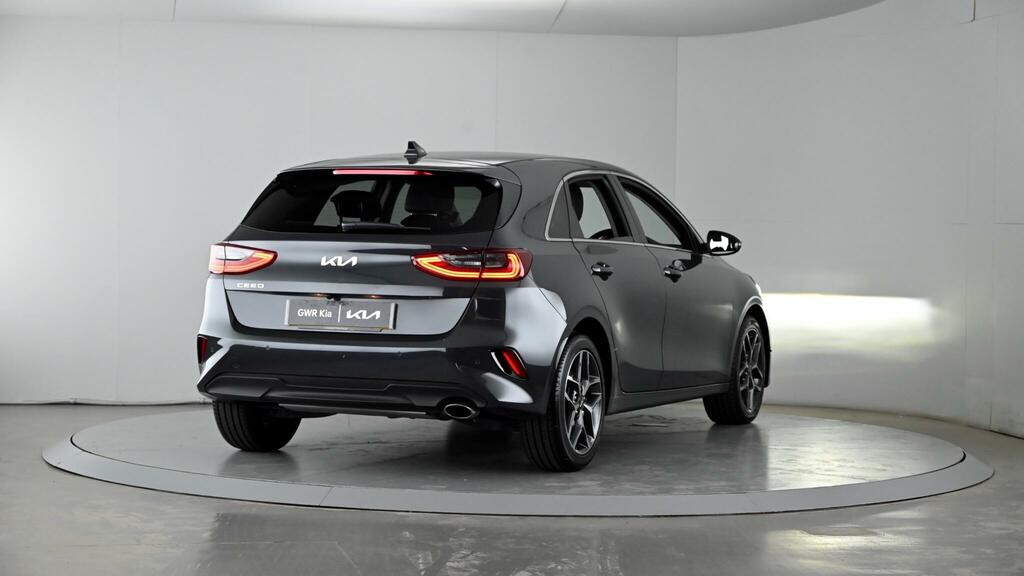 Kia Ceed 2 Red #43