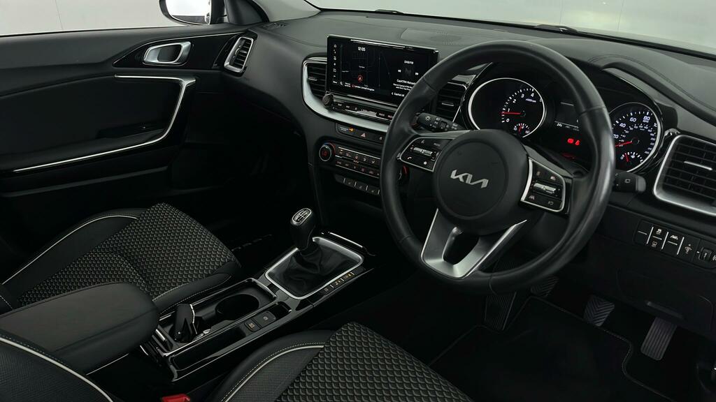 Kia Ceed 2 Red #11