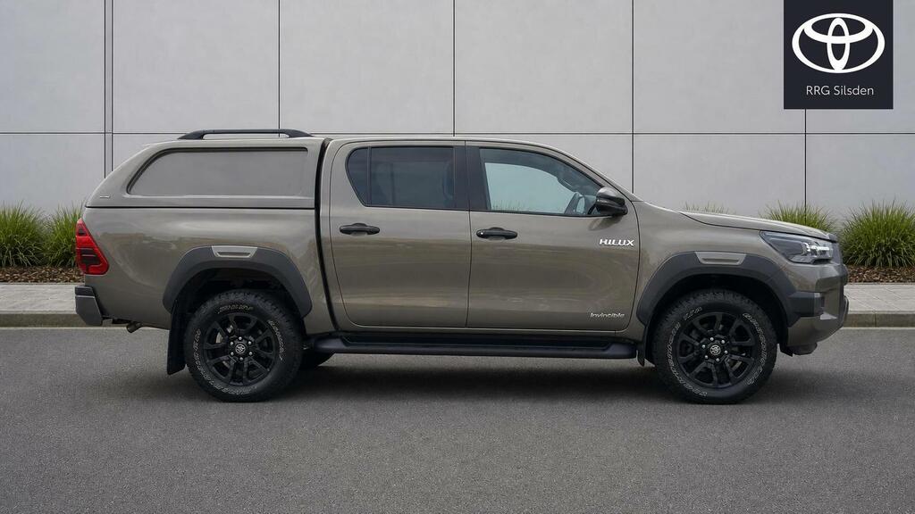 Toyota HILUX 2.8 D-4d Gr Sport Double Cab Pickup 4Wd Euro White #9