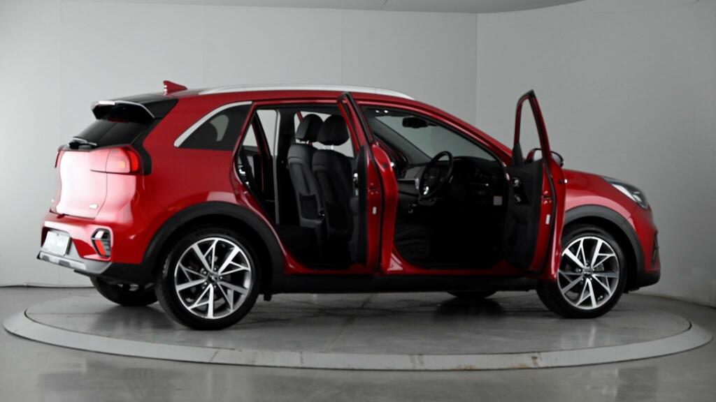 Kia Niro Kia Niro 1.6 Gdi 2 Suv Hybrid Dct Euro Black #83