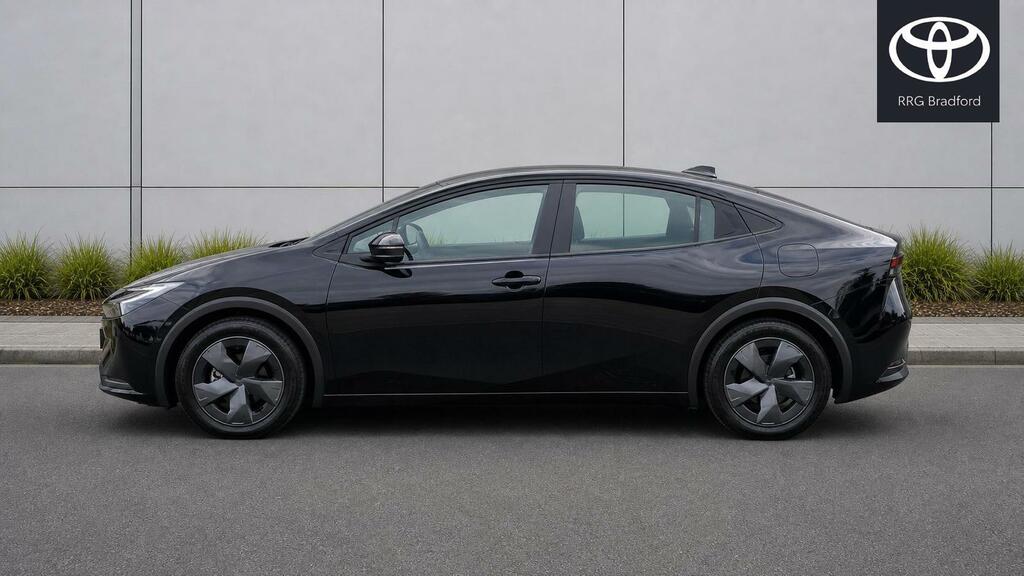 Toyota Prius 2.0 13.6Kwh Design Cvt Euro 6 Ss FD74HVT Black #4