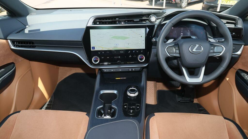Lexus RZ 450E 71.4Kwh Takumi Suv Direct4 White #6