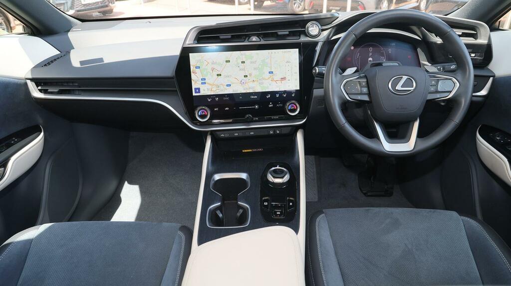 Lexus RZ 450E 71.4Kwh Takumi Suv Direct4 Black #6