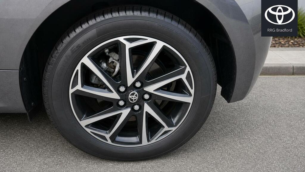 Toyota Yaris 1.5 Vvt-h Design E-cvt Euro 6 Ss CY23GUE Grey #5