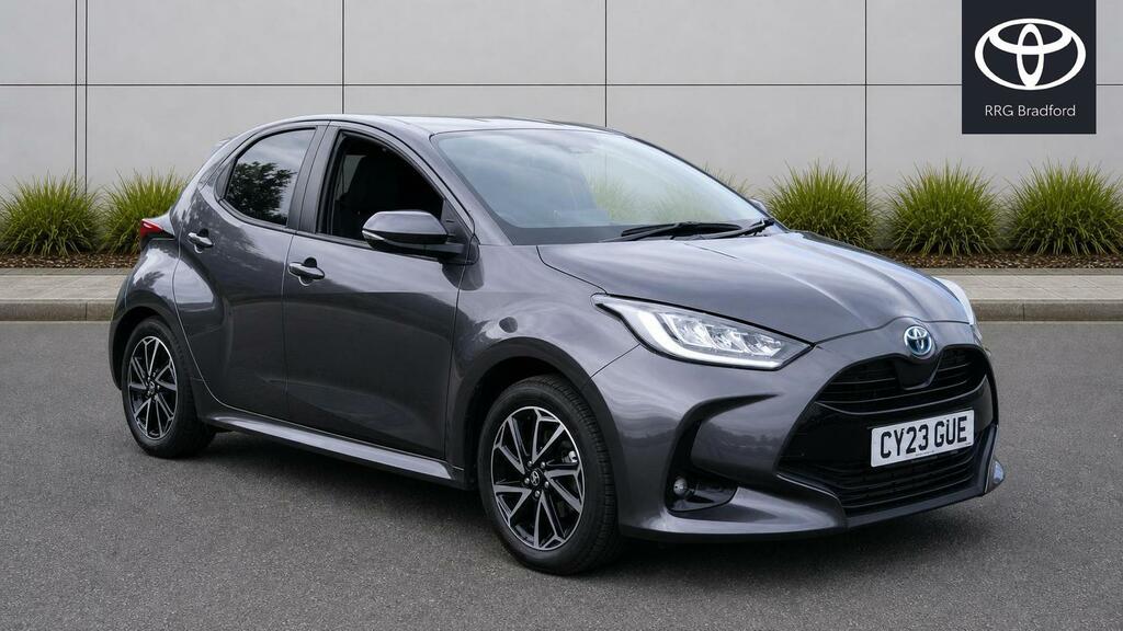 Toyota Yaris 1.5 Vvt-h Design E-cvt Euro 6 Ss Grey