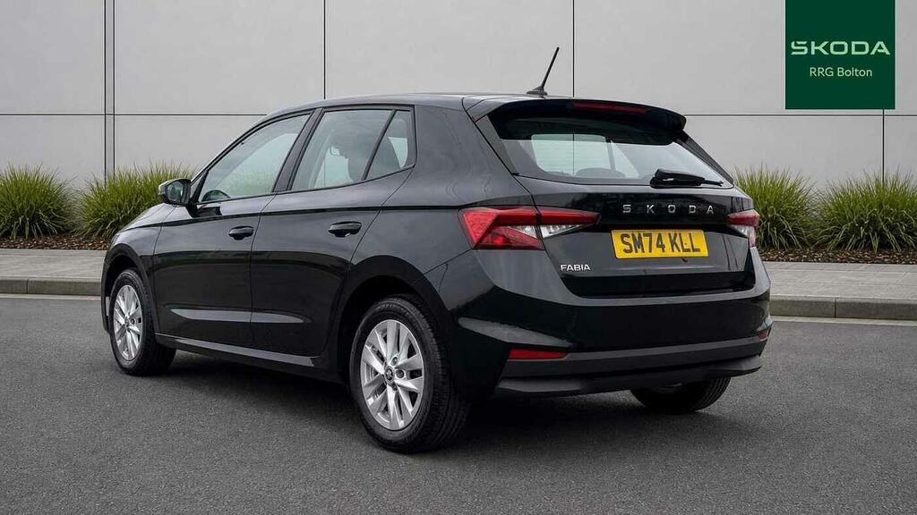 Skoda Fabia 1.0 Tsi 116 Se Edition Black #3
