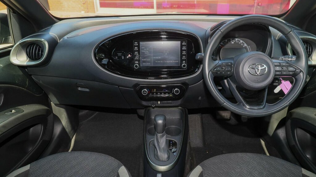 Toyota Aygo X 1.0 Vvt-i Edge X-shift Euro 6 Ss MC73YYK Green #6