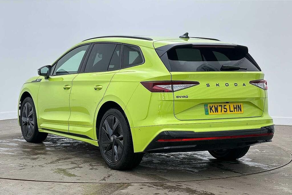 Skoda ENYAQ 250Kw Vrs 84Kwh 4X4 Green #3