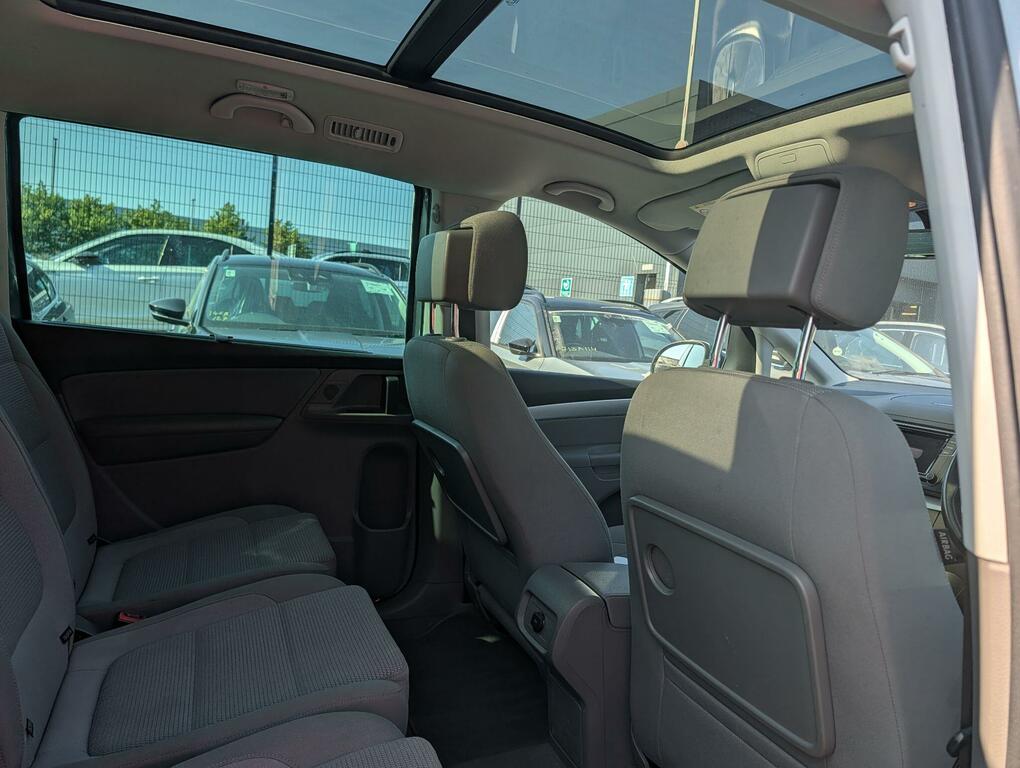 Volkswagen Sharan  Blue #20