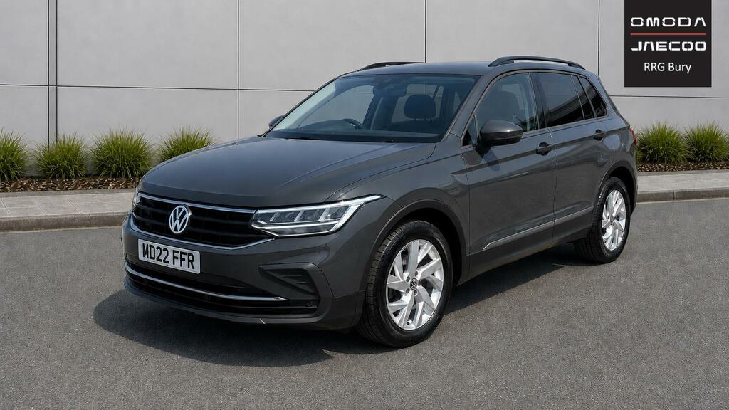 Volkswagen Tiguan 1.5 Tsi Life Suv Euro 6 Ss 1 MD22FFR Grey #4