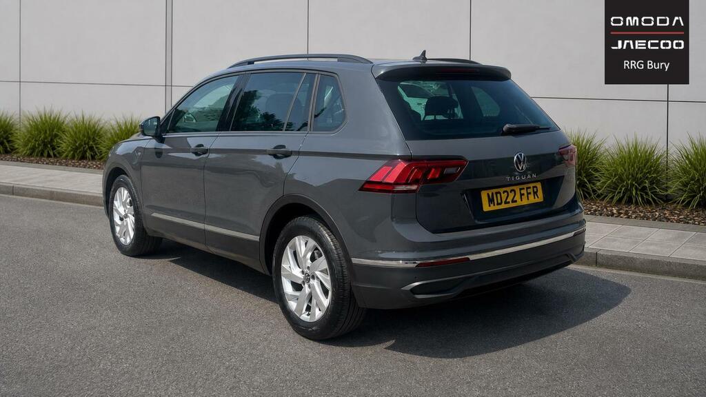 Volkswagen Tiguan 1.5 Tsi Life Suv Euro 6 Ss 1 MD22FFR Grey #3