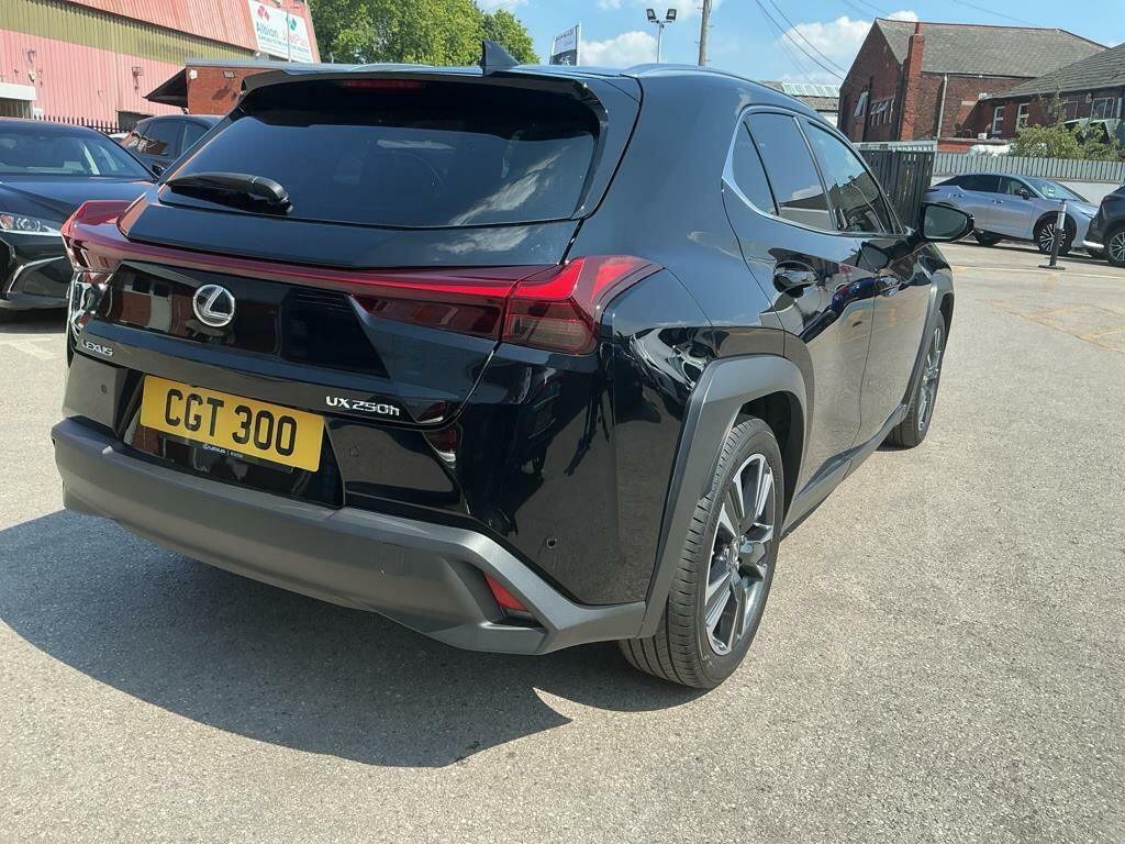 Lexus UX 250H 2.0 Cvt Without Nav  #9
