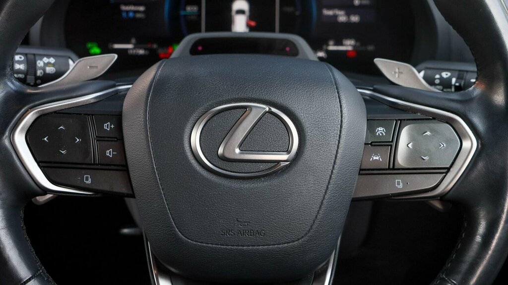 Lexus LBX 1.5 Takumi E-cvt White #10