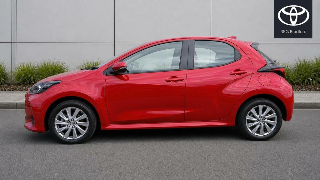Toyota Yaris 1.5 Vvt-h Icon E-cvt Euro 6 Ss CY23KBP Red #4