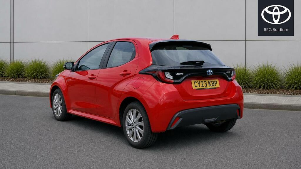 Toyota Yaris 1.5 Vvt-h Icon E-cvt Euro 6 Ss CY23KBP Red #6