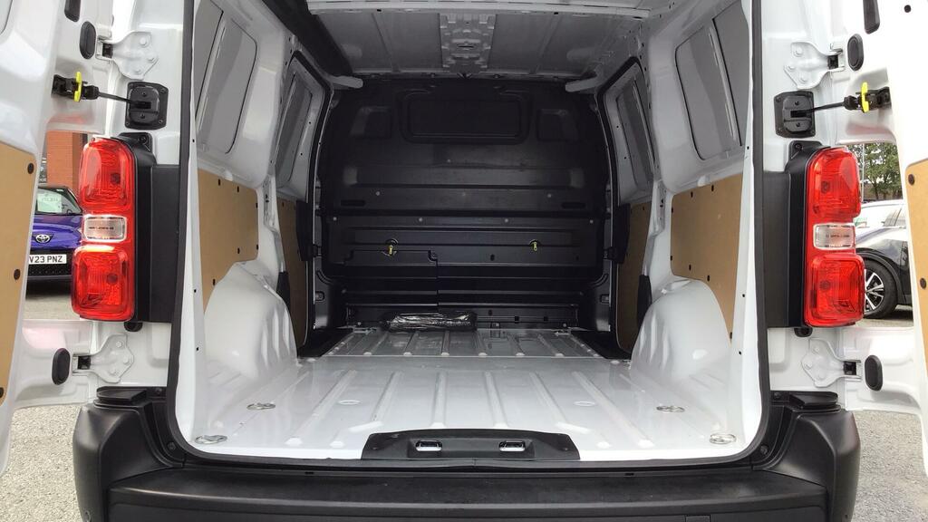 Toyota PROACE 1.5D Icon Medium Panel Van Mwb Euro 6 Ss 6Dr White #13