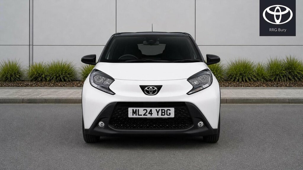 Toyota Aygo X 1.0 Vvt-i Edge Euro 6 Ss ML24YBG White #2