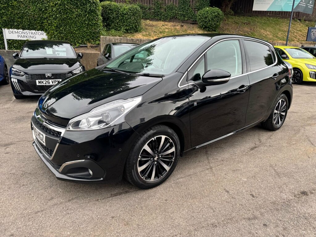 Peugeot 208 1.2 Puretech Tech Edition Euro 6 Ss Black #5