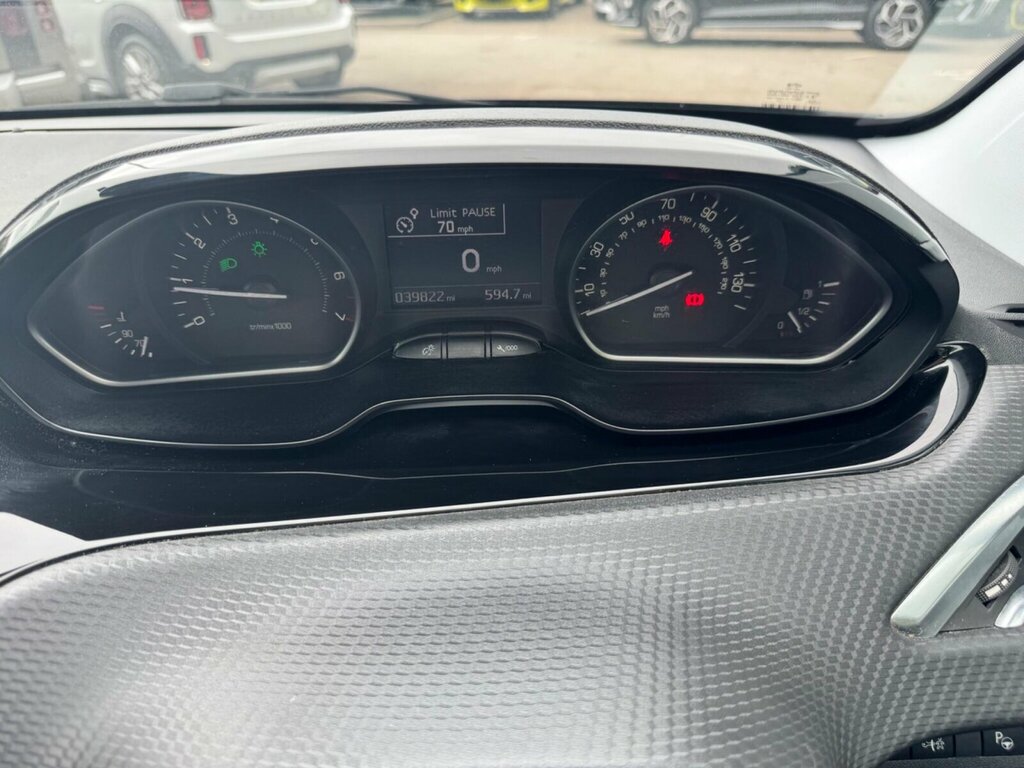 Peugeot 208 Ss Tech Edition White #10