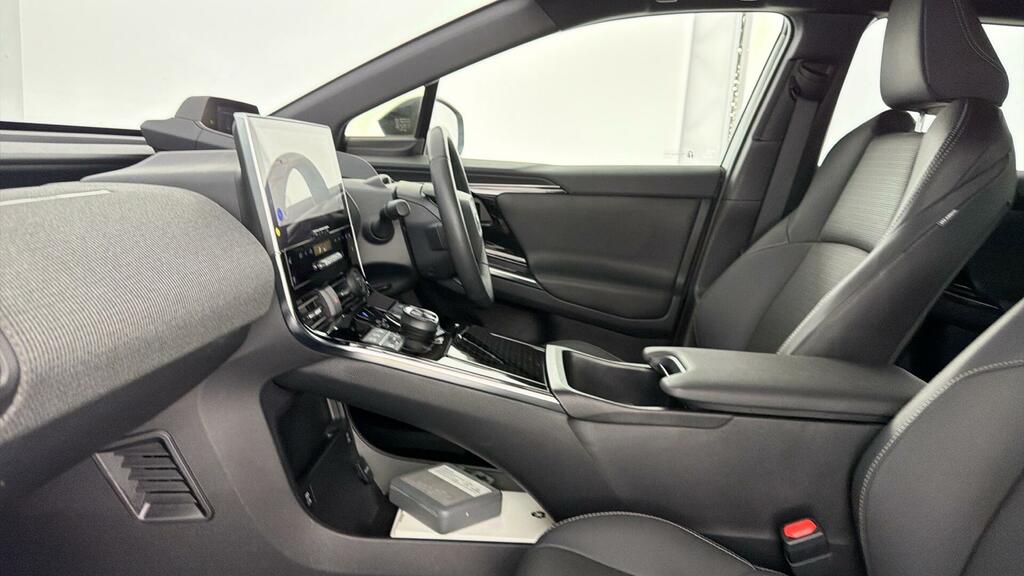 Toyota bZ4X 71.4Kwh Vision Awd 11Kw Obc Silver #5