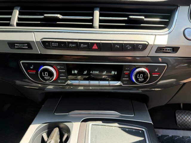 Audi Q7  Black #27
