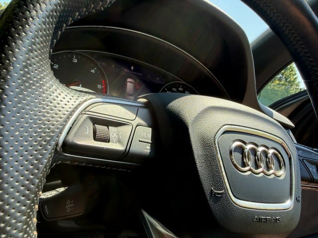 Audi Q7  Black #36