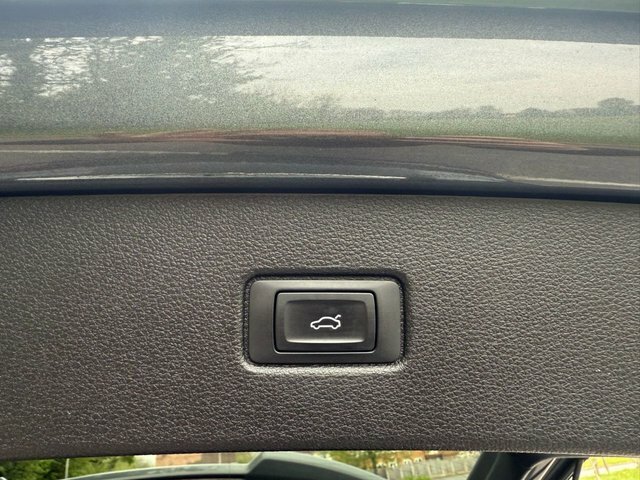 Audi Q7  Black #46
