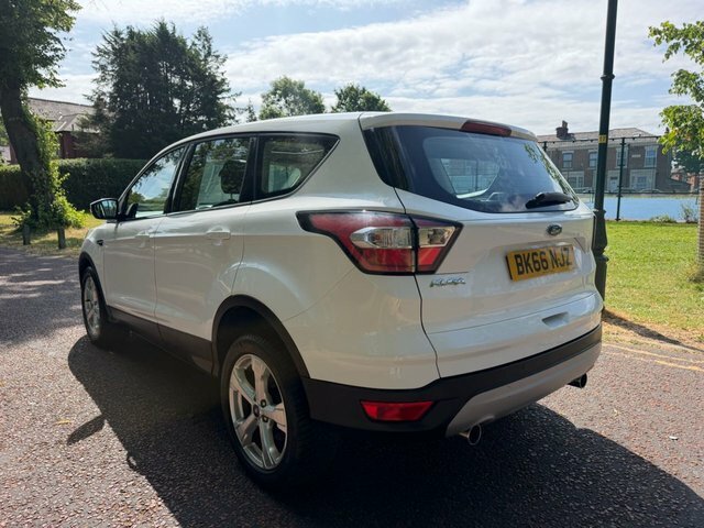 Ford Kuga 2016 2.0 Tdci Titanium Suv Euro White #5