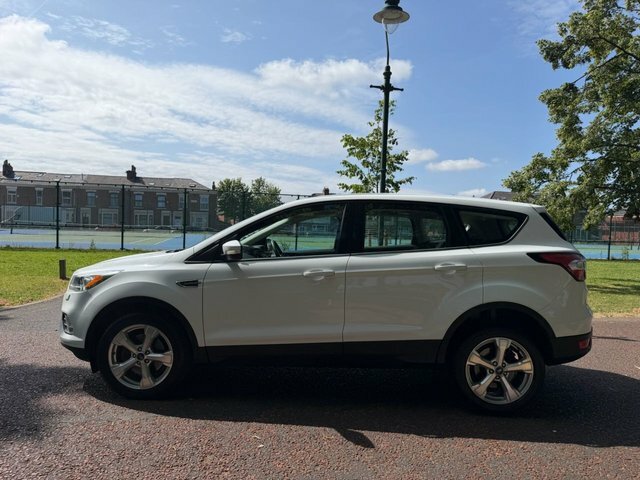 Ford Kuga 2016 2.0 Tdci Titanium Suv Euro White #6