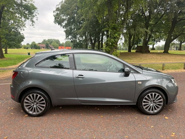 Seat Ibiza 2015 1.2 Tsi Connect Sport Coupe Grey #2