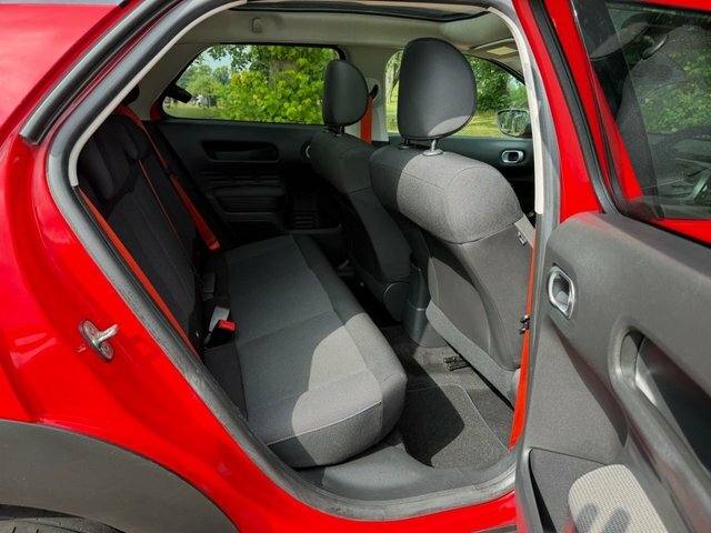 Citroen C4 Cactus 1.2 Puretech 82 Flair Purple #14
