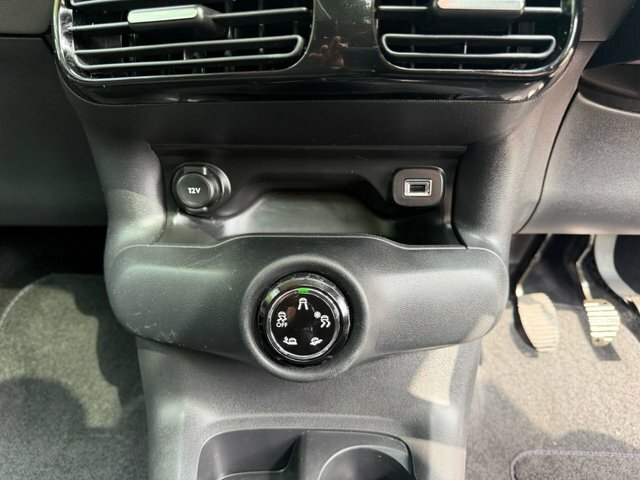 Citroen C4 Cactus 1.2 Puretech 82 Flair Purple #32