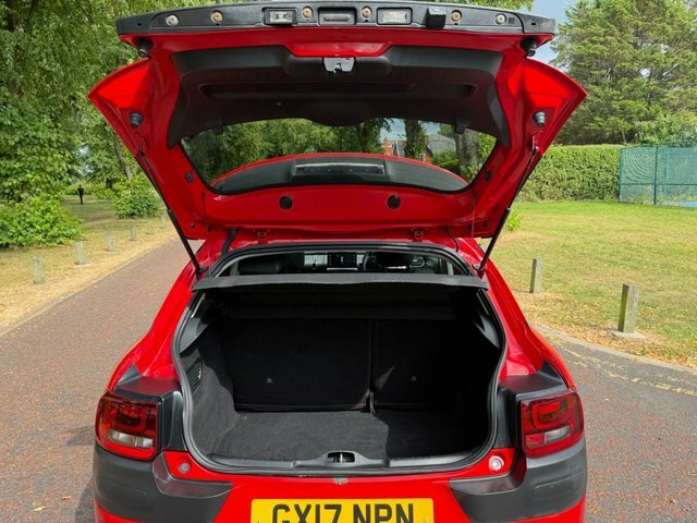 Citroen C4 Cactus 1.2 Puretech 82 Flair Purple #13