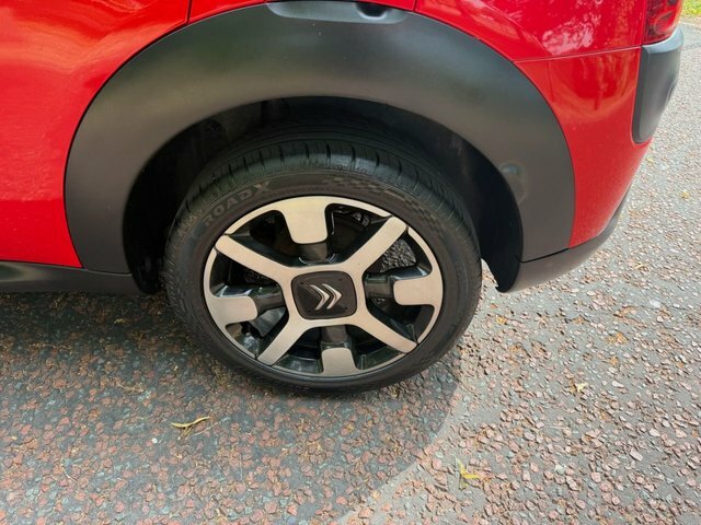 Citroen C4 Cactus 1.2 Puretech 82 Flair Purple #24