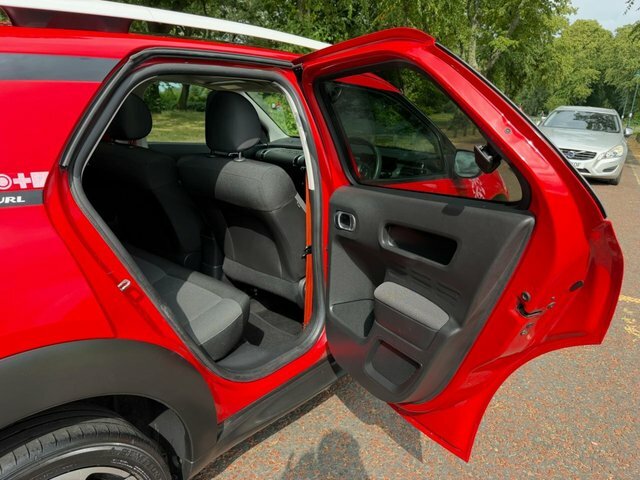 Citroen C4 Cactus 1.2 Puretech 82 Flair Purple #15