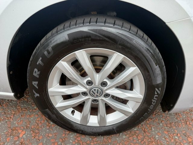 Volkswagen Touran 2.0 Sel Tdi Bluemotion Technology 148 Bhp Grey #26