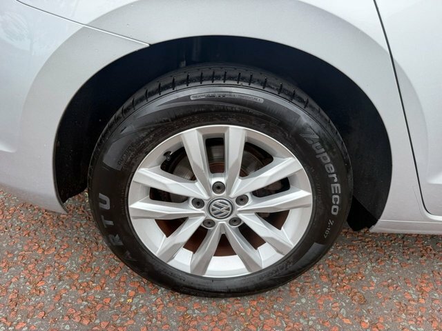 Volkswagen Touran 2.0 Sel Tdi Bluemotion Technology 148 Bhp Grey #27