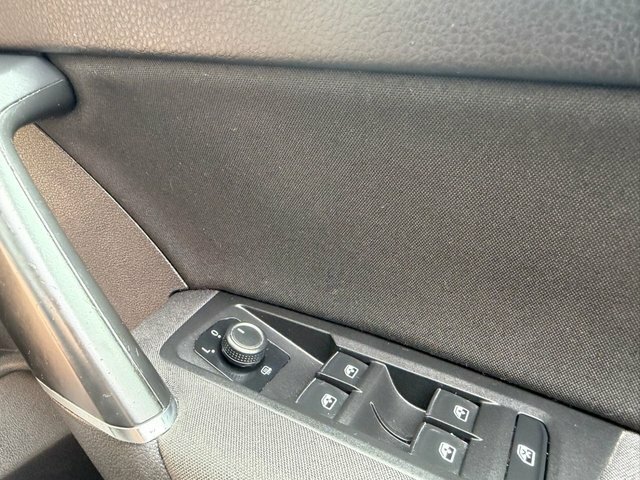 Volkswagen Touran 2.0 Sel Tdi Bluemotion Technology 148 Bhp Grey #37