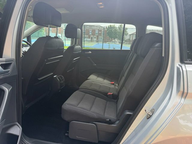 Volkswagen Touran 2.0 Sel Tdi Bluemotion Technology 148 Bhp Grey #20