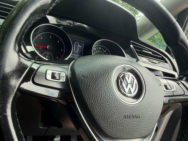 Volkswagen Touran 2.0 Sel Tdi Bluemotion Technology 148 Bhp Grey #33