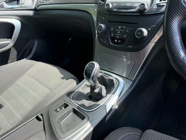 Vauxhall Insignia 1.8 Limited Edition 138 Bhp Silver #22