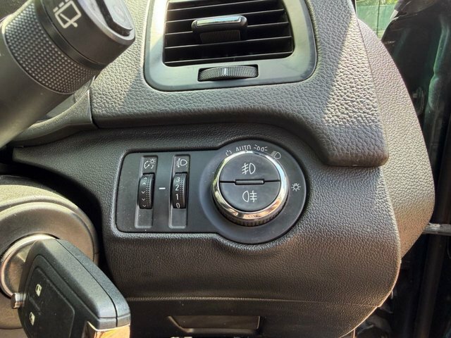 Vauxhall Insignia 1.8 Limited Edition 138 Bhp Silver #32