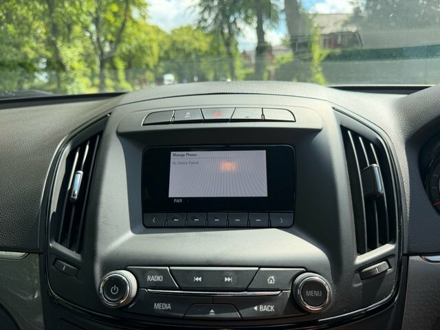 Vauxhall Insignia 1.8 Limited Edition 138 Bhp Silver #30