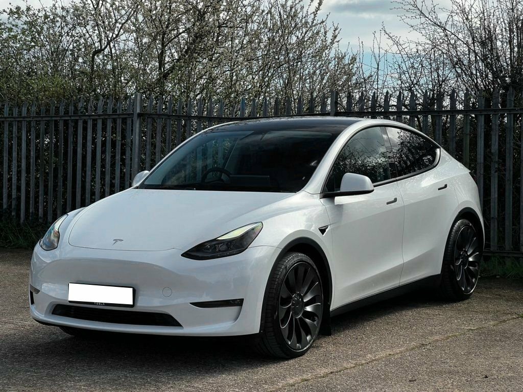 Tesla Model Y Suv GJ24VUH White #2