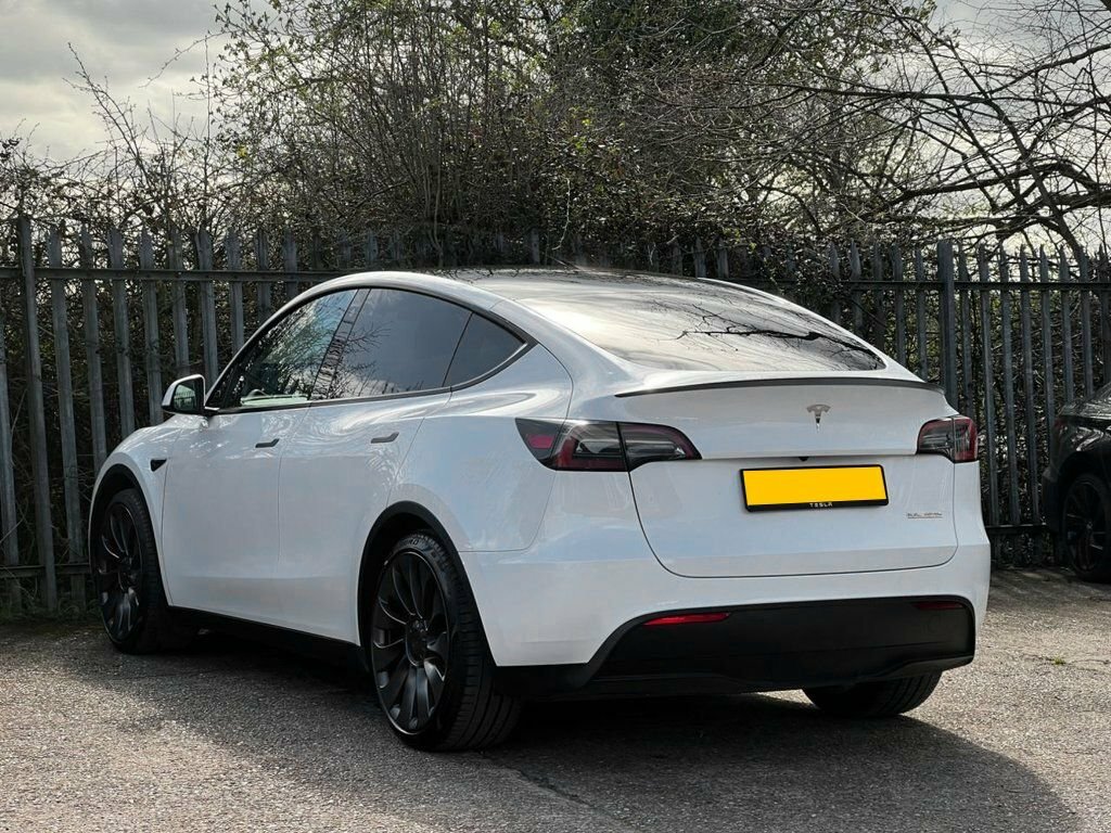Tesla Model Y Suv GJ24VUH White #3